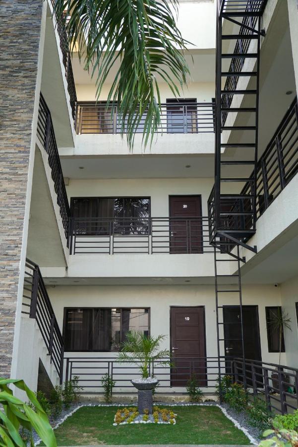 Garden Vista Hotel Davao City Extérieur photo