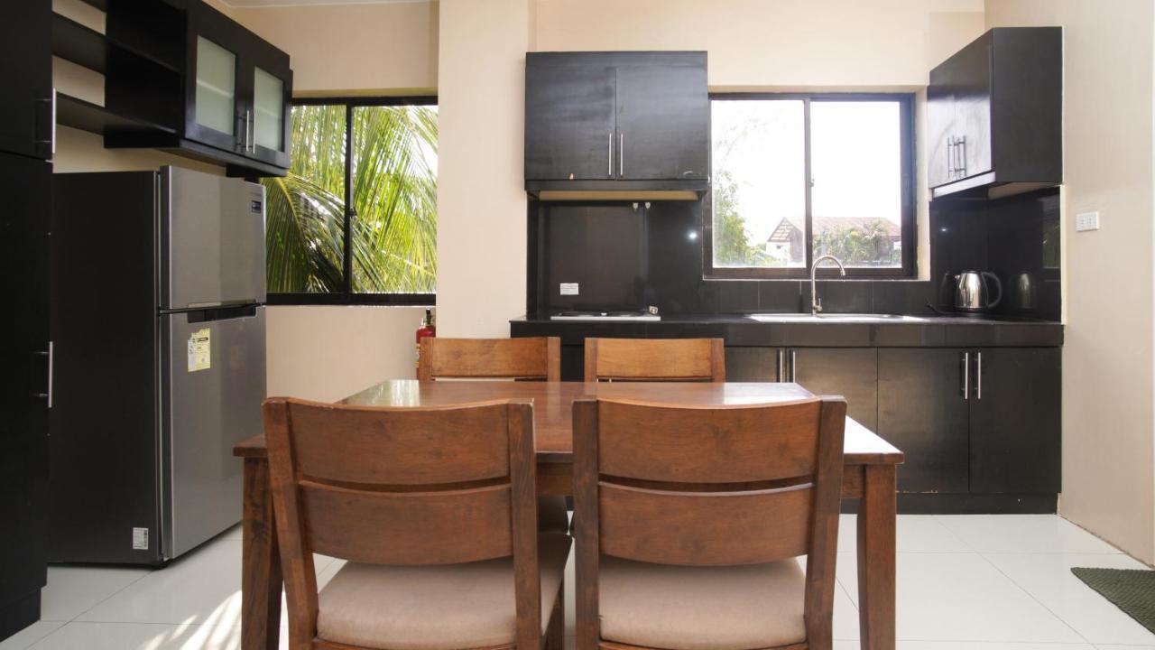 Garden Vista Hotel Davao City Extérieur photo